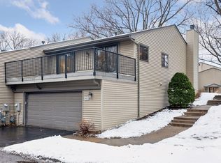 4421 Arden View Ct, Arden Hills, MN 55112