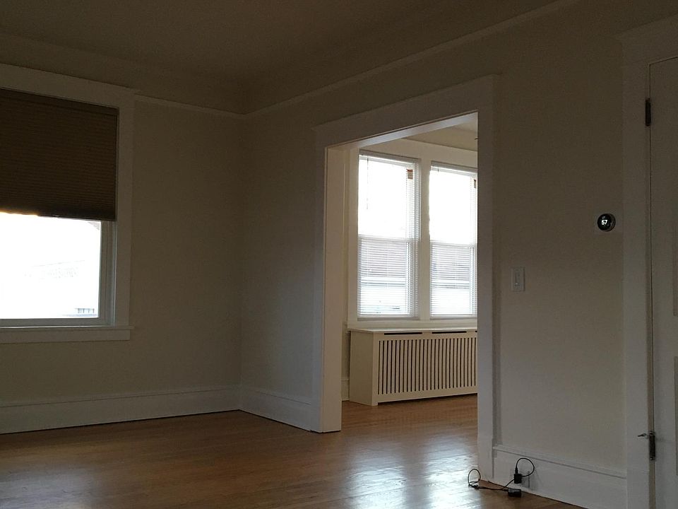 1st image of 17 Glenwood Blvd #2