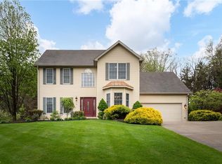 52 Malibu Dr, East Palestine, OH 44413