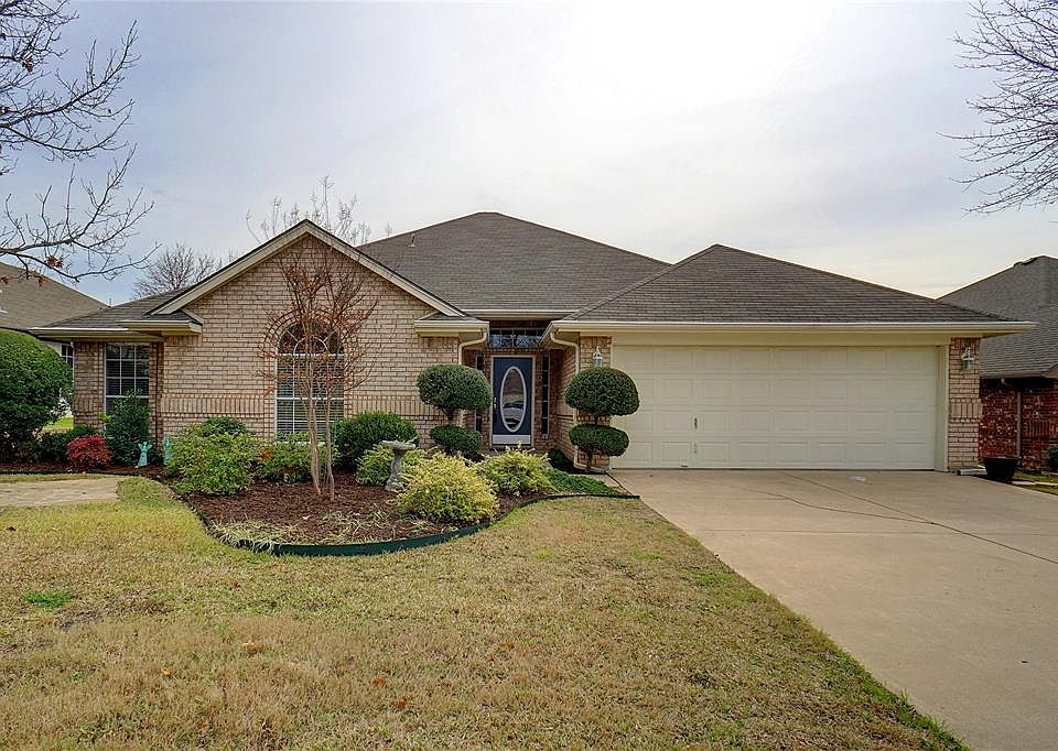 1st image of 817 Oak Ct