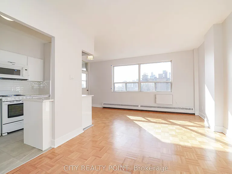 490 Eglinton Ave E #705 — Photo 3