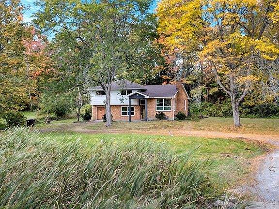 2nd image of 4528 Duerr Rd