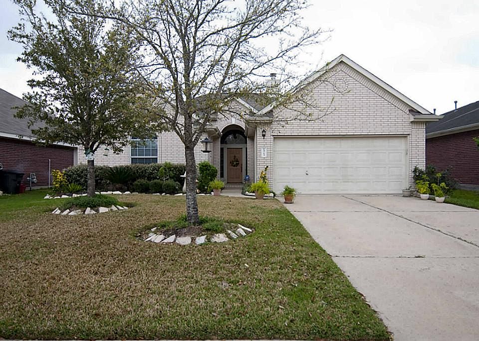 1st image of 14714 Chapel Cove Ct