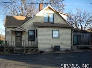 52 W Church St, Mascoutah, IL
