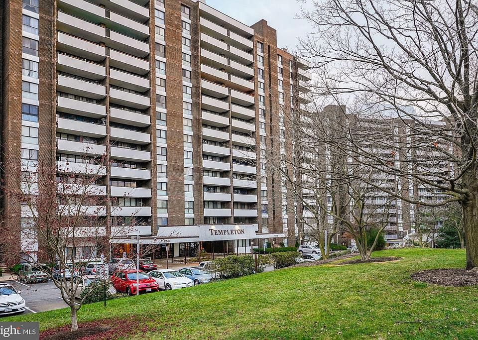1st image of 250 S Reynolds St APT 212