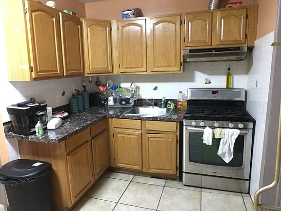 5th image of 8922 127th St