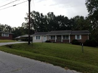 400 Freedom Dr, Walhalla, SC 29691