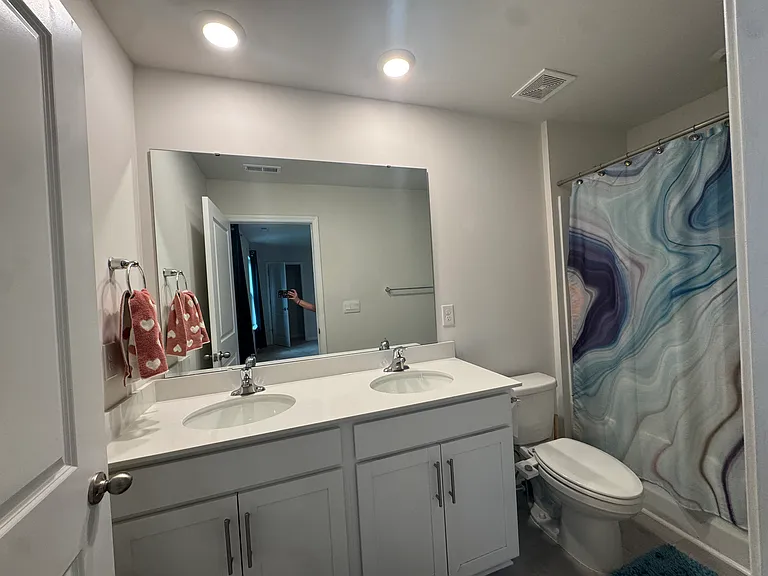 Double vanity