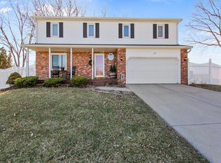 127 Sheringham Dr, Normal, IL 61761