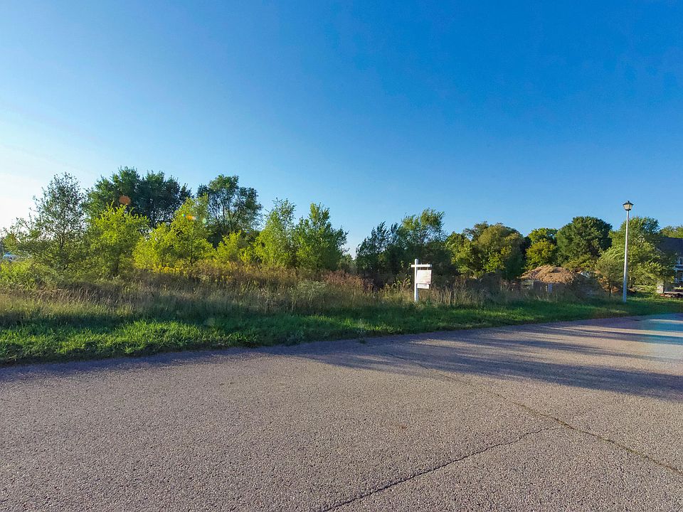 2nd image of 5879 Nancy Ann Dr
