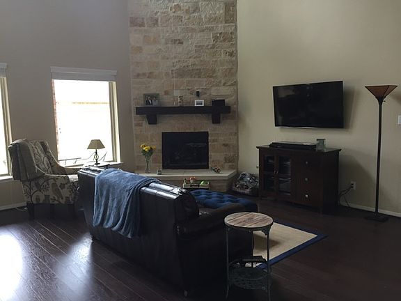 4th image of 18 Cinque Terre Dr