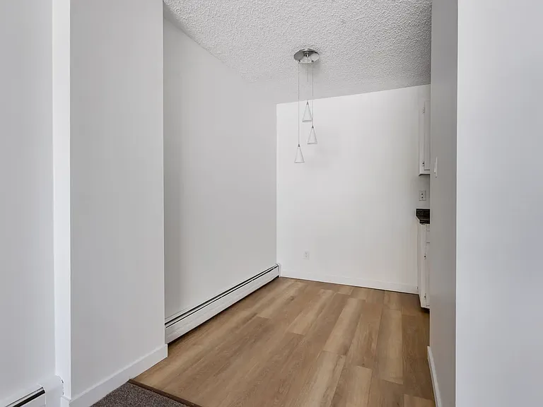 510 21st Ave SW — Photo 9