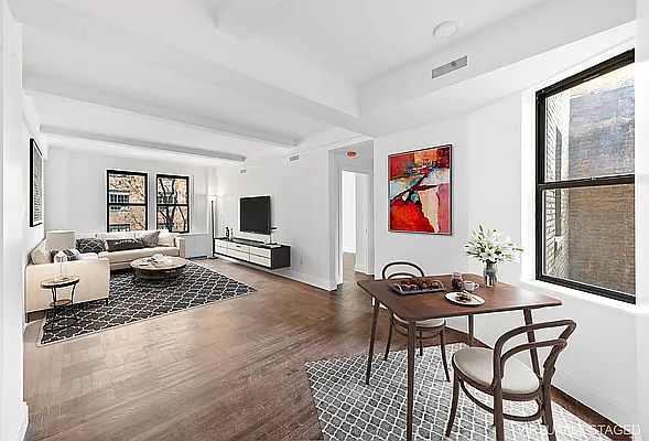 1st image of 30 W 90th St APT 4A