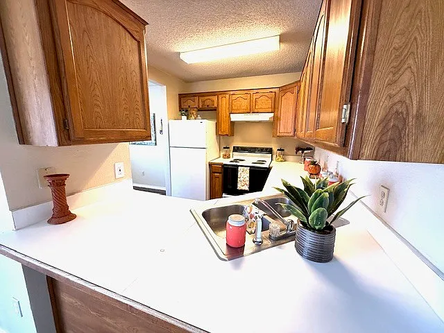 125 NE Johnson Ave #30 — Photo 9