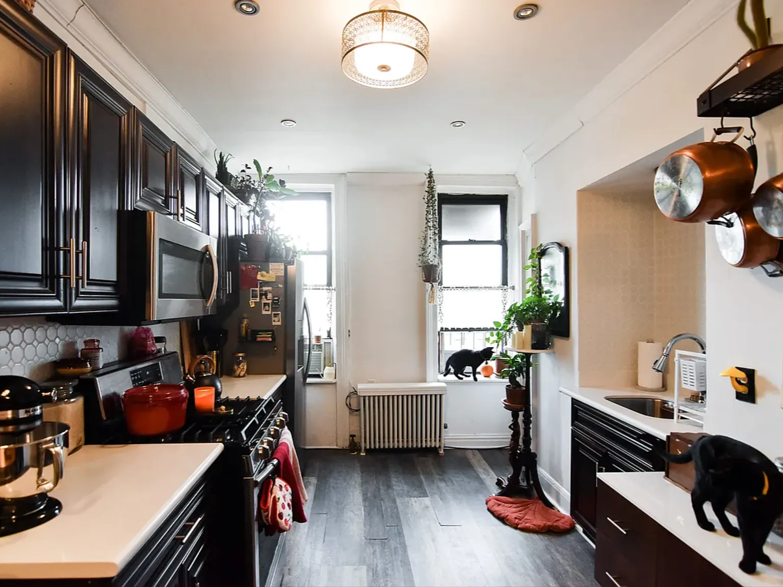818 Manhattan Avenue — Photo 4