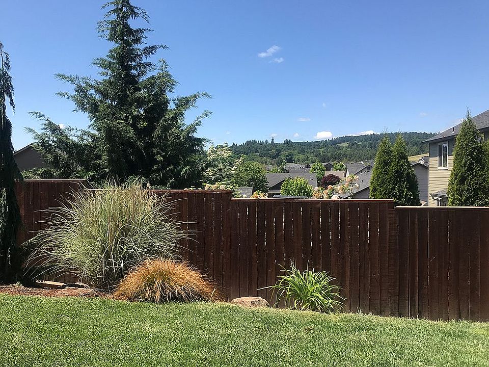 2nd image of 2654 SW Mount Baker St