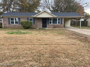 234 Tulip St, Henderson, TN 38340