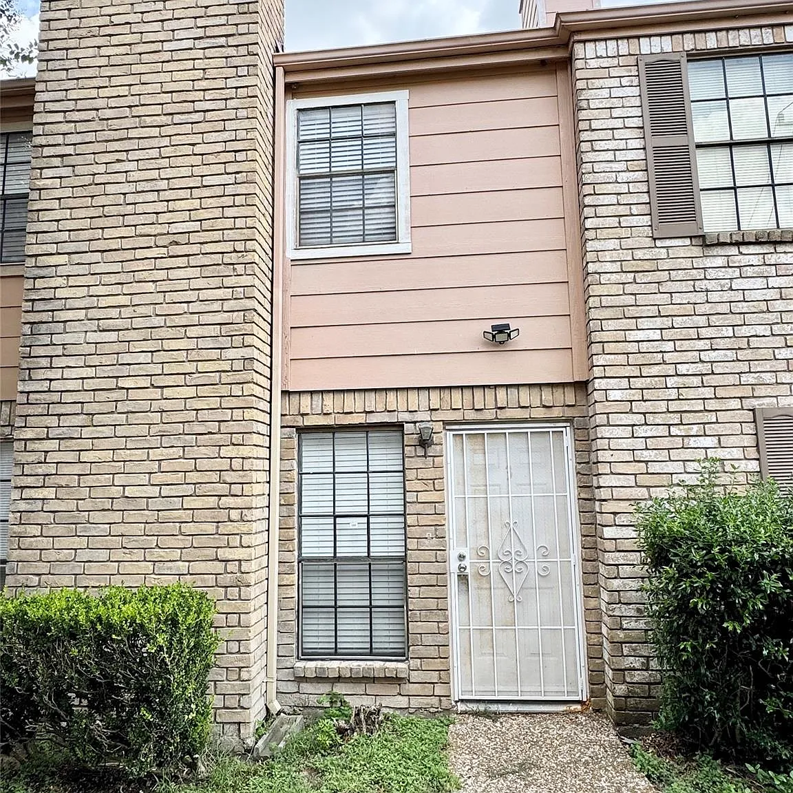 9901 Sharpcrest St — Photo 1