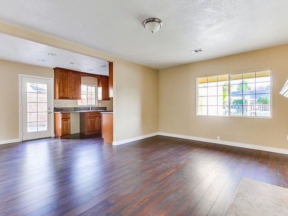 5th image of 17431 Elkwood St