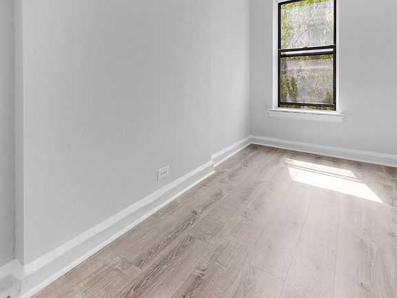 4th image of 254 E 74th St APT 3A