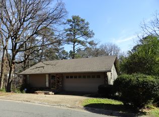 17 Flintwood Dr, Little Rock, AR 72227