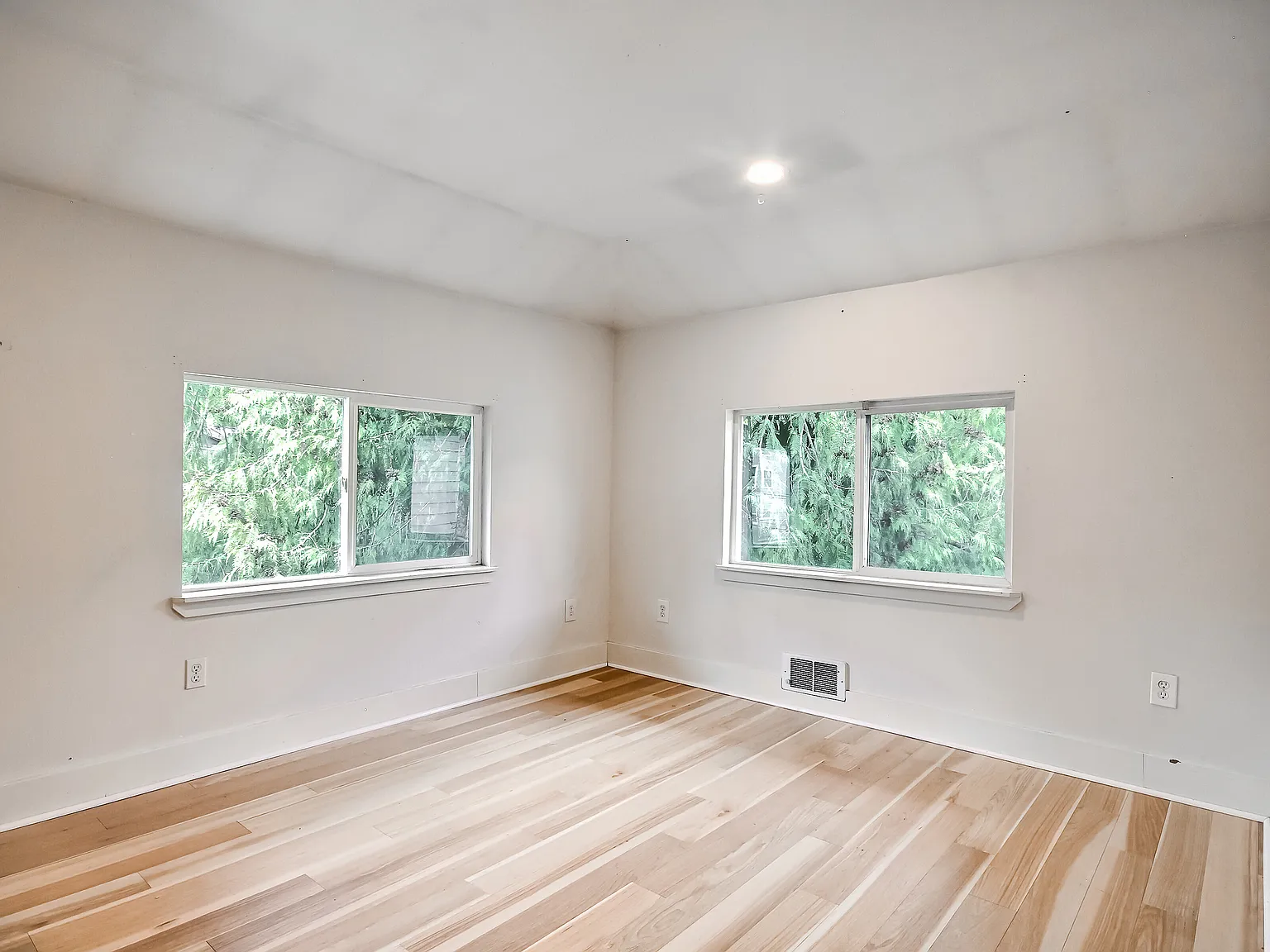 3 bed, $3,450 — Photo 4