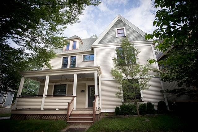1st image of 4424 Franklin Blvd APT 2
