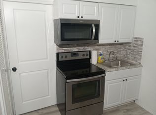 4500 46th St N APT 8, Saint Petersburg, FL 33714