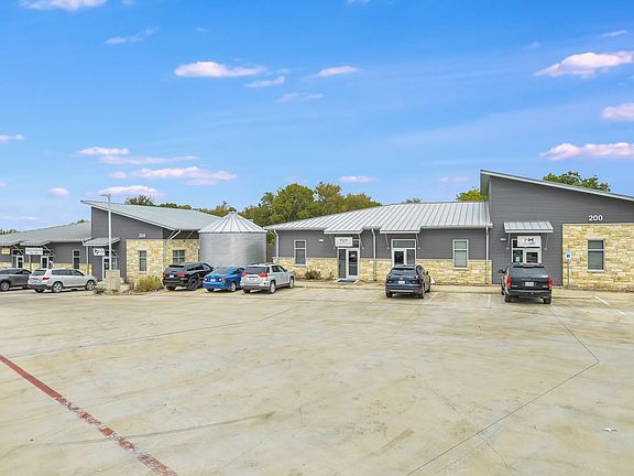 4th image of 589 N Fm 1626