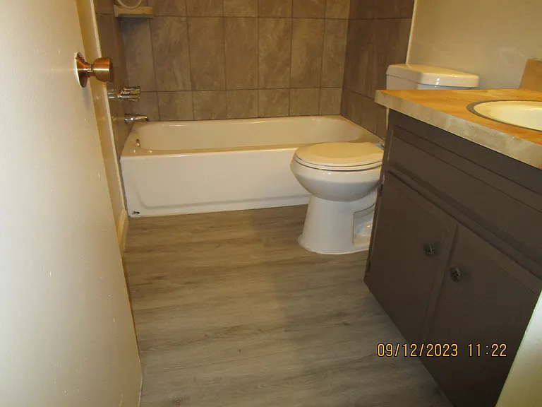 2516 Ashe Rd #A-E — Photo 9