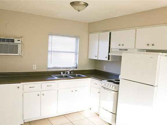 4th image of 635 N Lime Ave APT 203