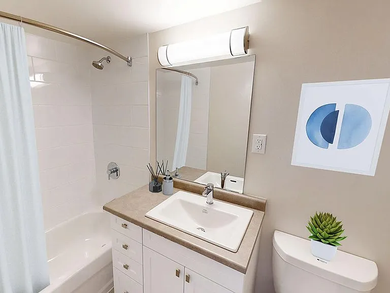 1209 Richmond St — Photo 25