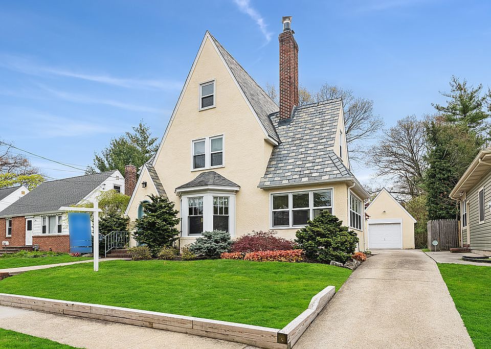 1st image of 1413 Kew Ave