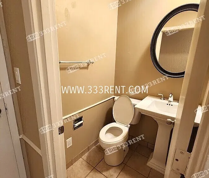 4157 Roanoke Rd #2 — Photo 4