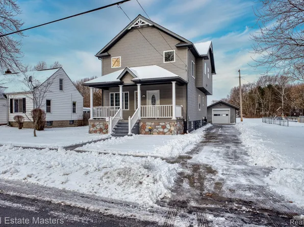 29 Taylor St, Port Huron, MI 48060
