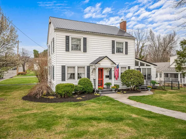 690 W Washington St, Wytheville, VA 24382