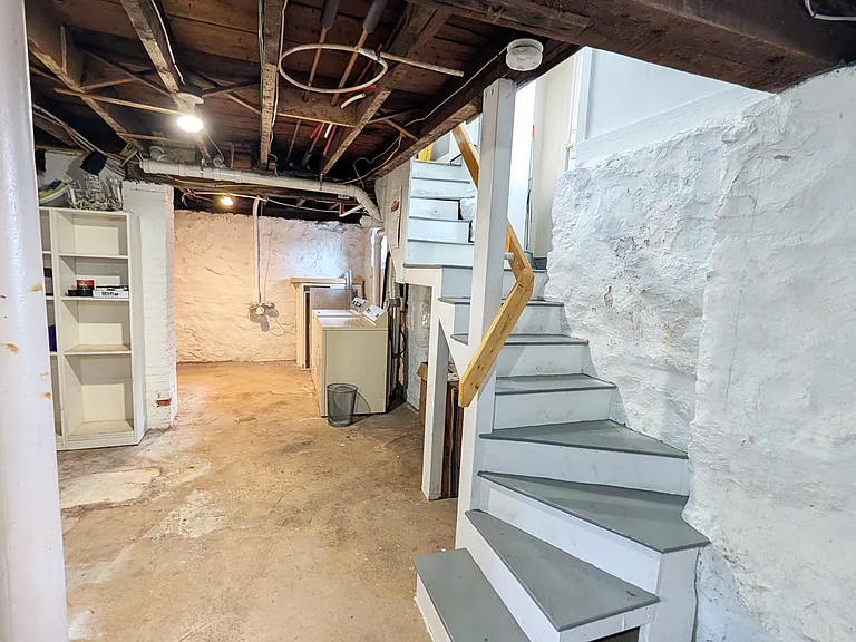 10 Duval St — Photo 22