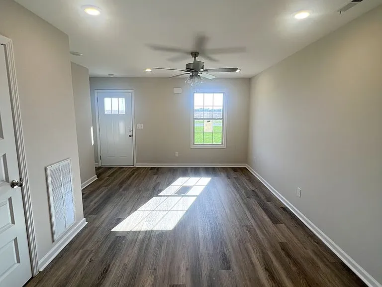 1130 Pembroke Oak Grove Rd — Photo 29
