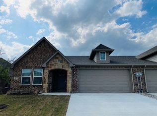 8512 Christie Ln, Greenville, TX 75402