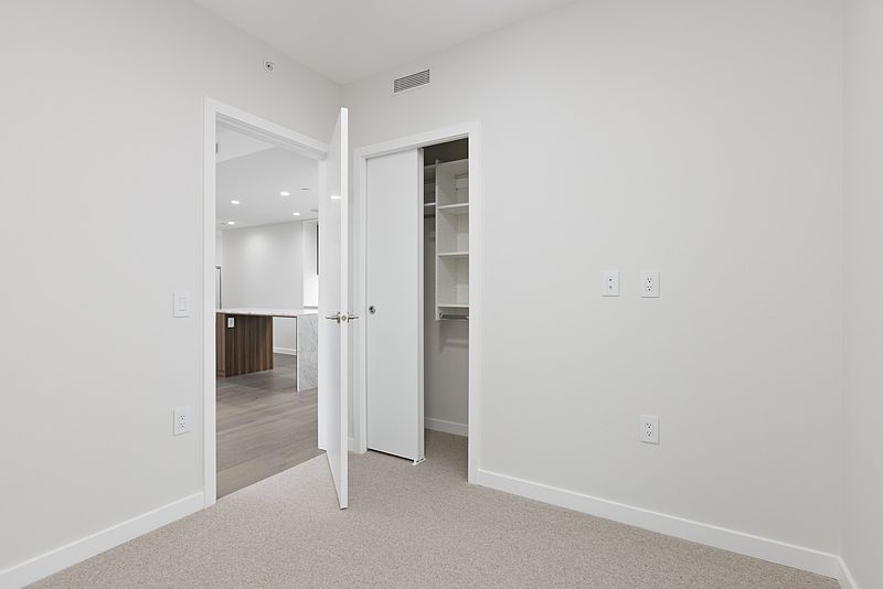 Vancouver Apartment for rent - 2 Bedrooms — photo 9