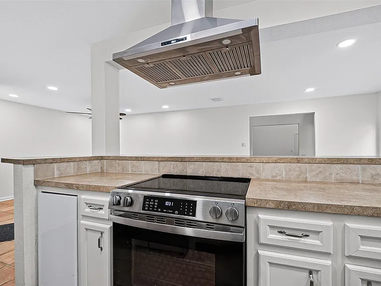 1344 Chardonnay Dr — Photo 9