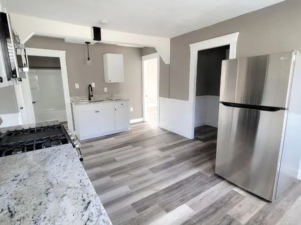 23 Westfield St #3, Worcester, MA 01602