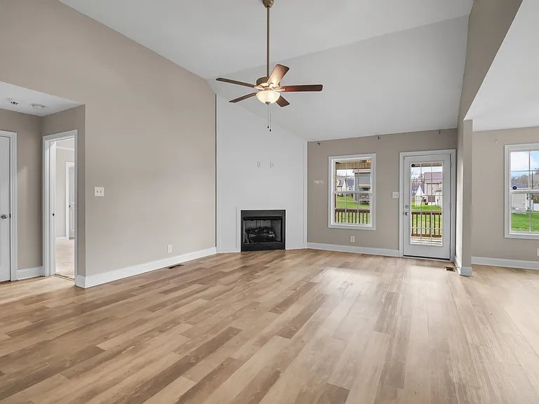 306 Lugano Ln — Photo 13