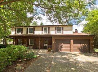 340 Greenglade Ave, Worthington, OH 43085