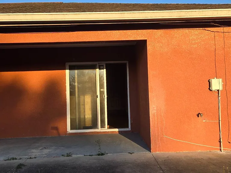 410 Piper Ave — Photo 12