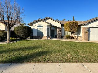 796 W Orange St, Hanford, CA 93230