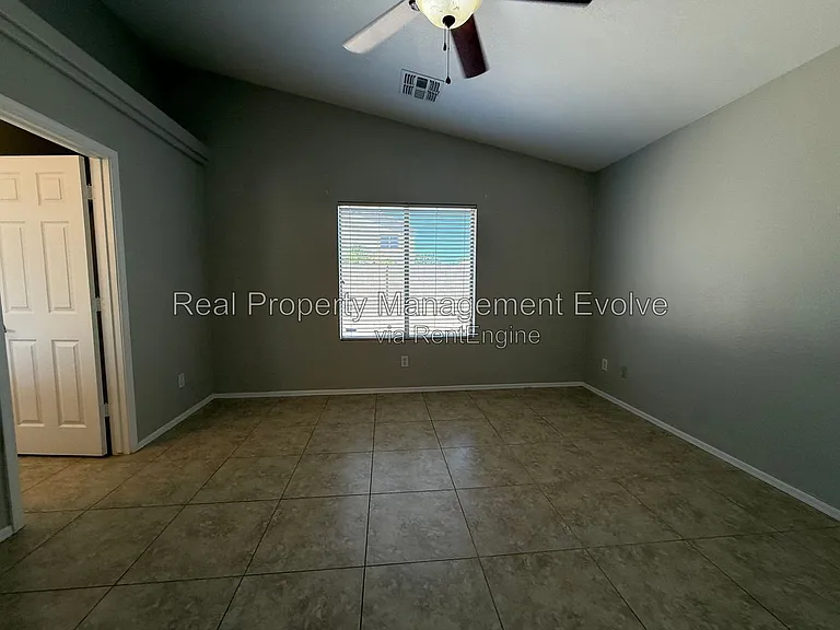 11728 W Avenida Del Sol — Photo 14