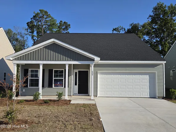 608 Hicks Court, Sneads Ferry, NC 28460
