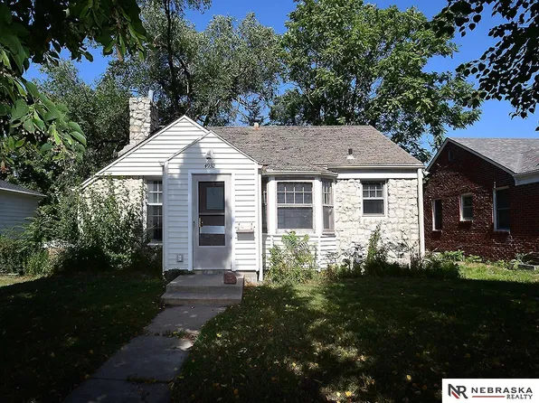 4932 Calvert St, Lincoln, NE 68506