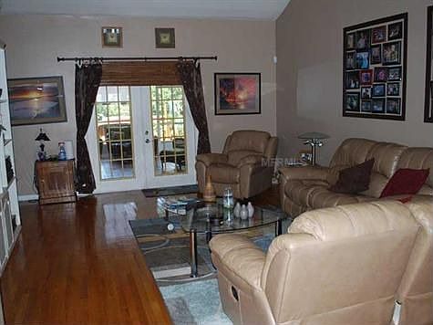 5th image of 3152 Lake Breeze Cir